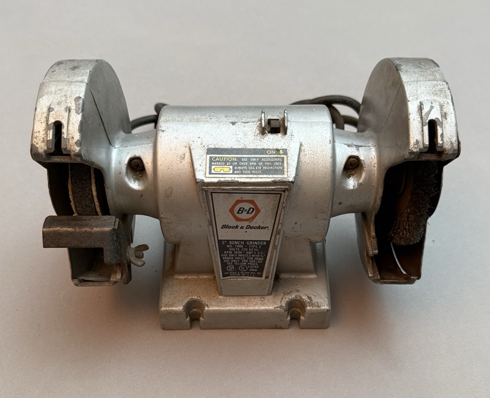 Vintage Black & Decker 5″ Bench Grinder No. 7900 ( Tested )