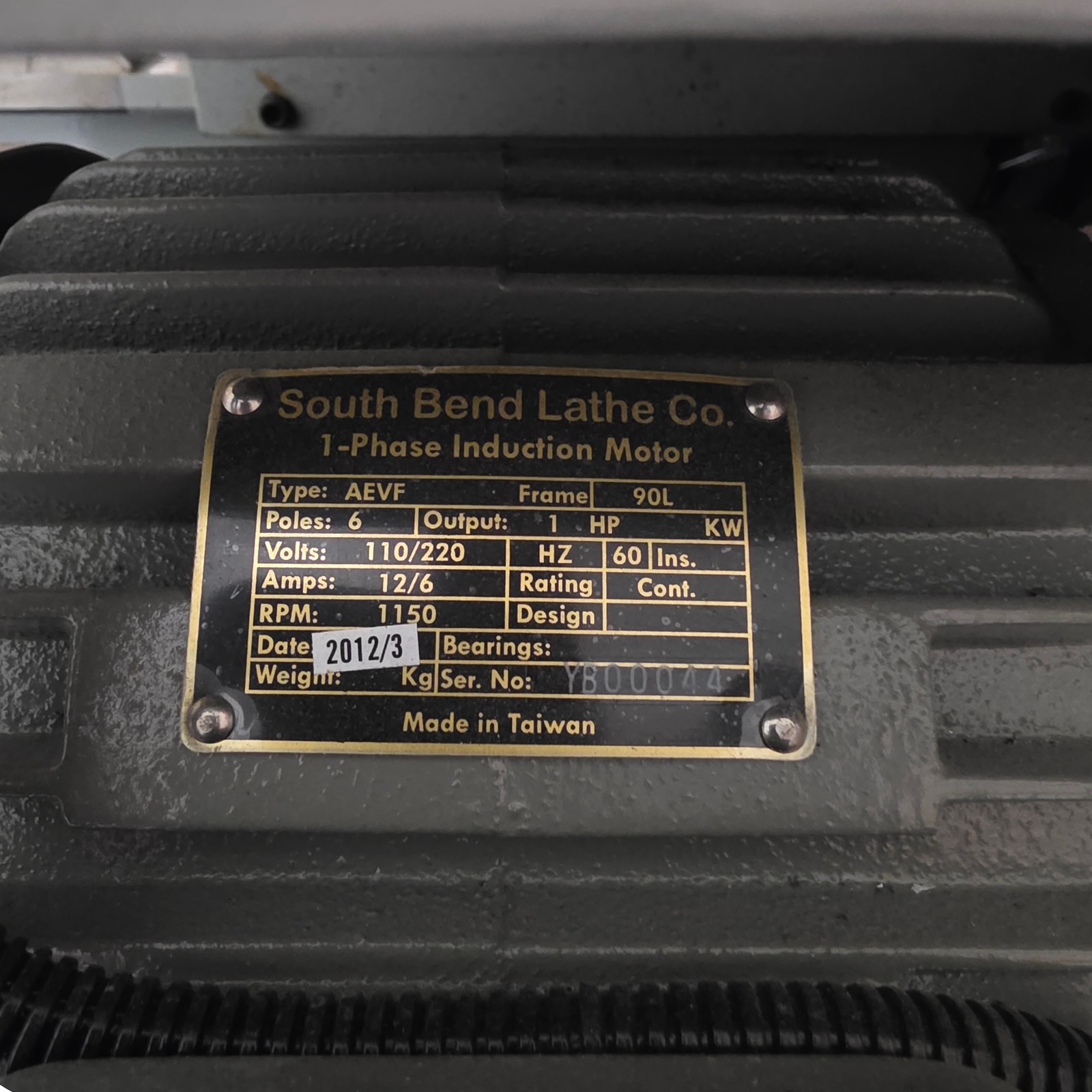 South Bend SB1002 10K-28″ Bench Lathe 9.84″ Swing 28″ Between Centers 1HP 120VAC