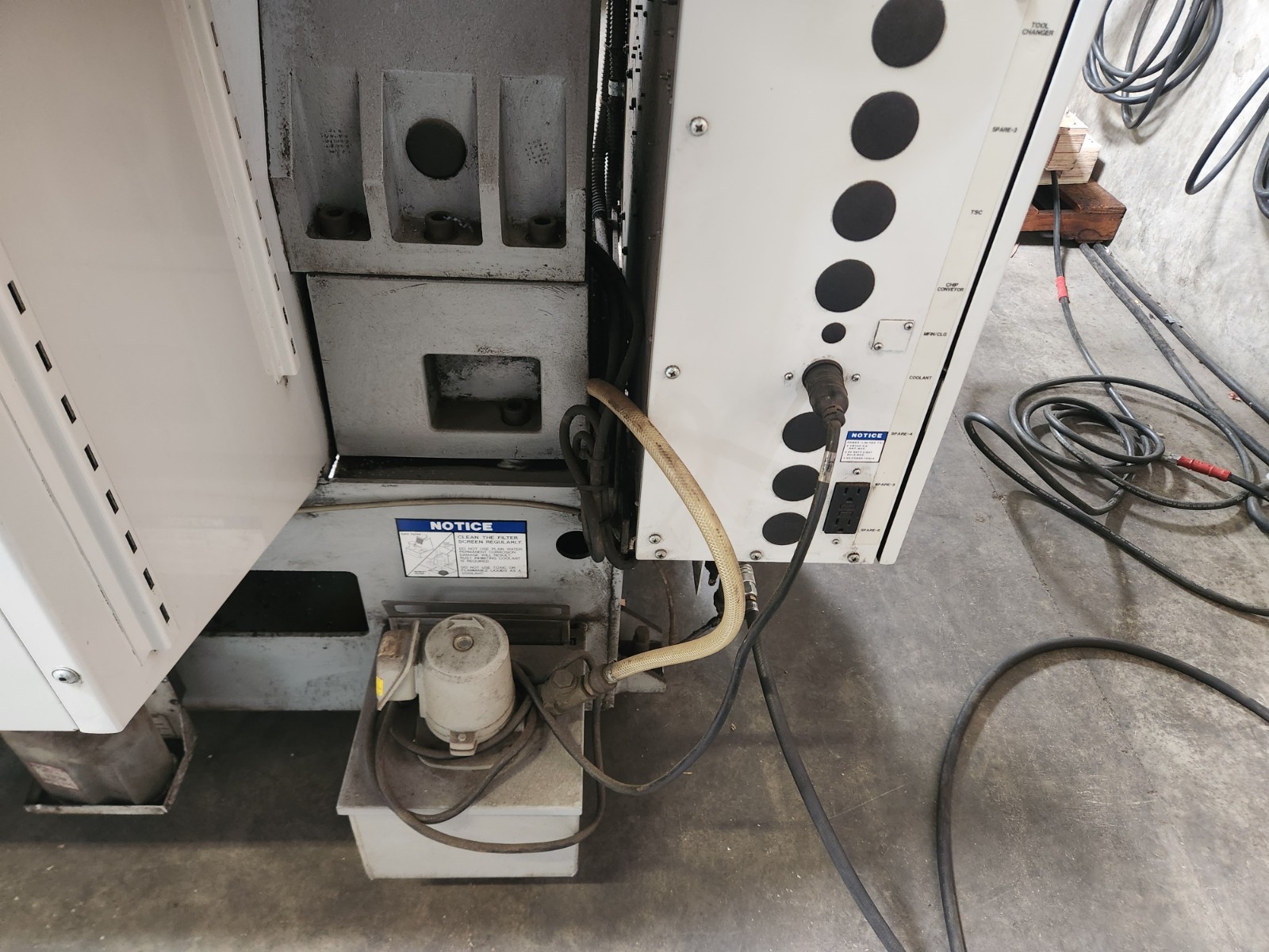 HAAS MINI MILL MFG 2006 6K RPM, RUNS GREAT
