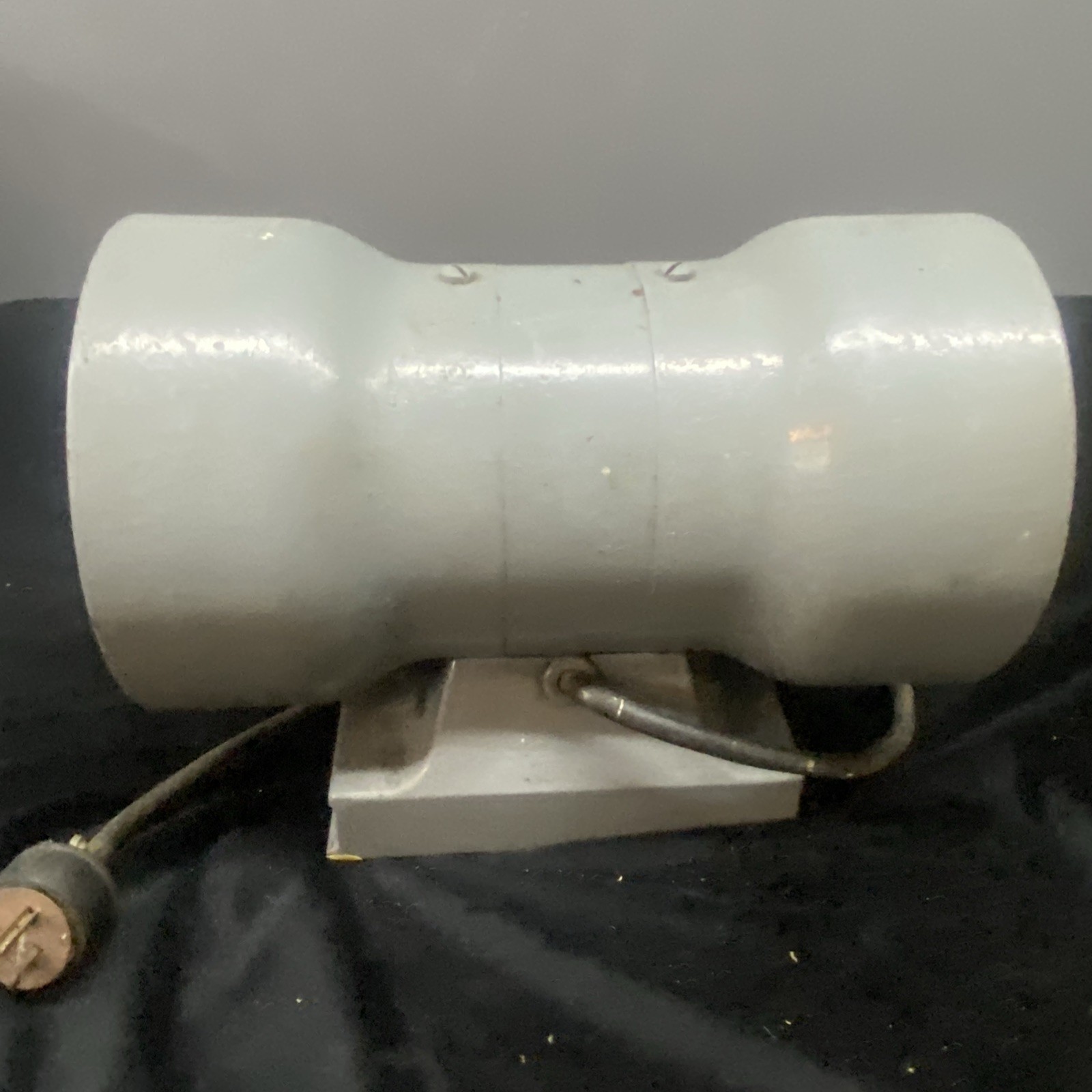 Bench Grinder Van Dorn 6″ Type A 1/4 HP 3600RPM 4.0 AMPS Working Mounting Bolt