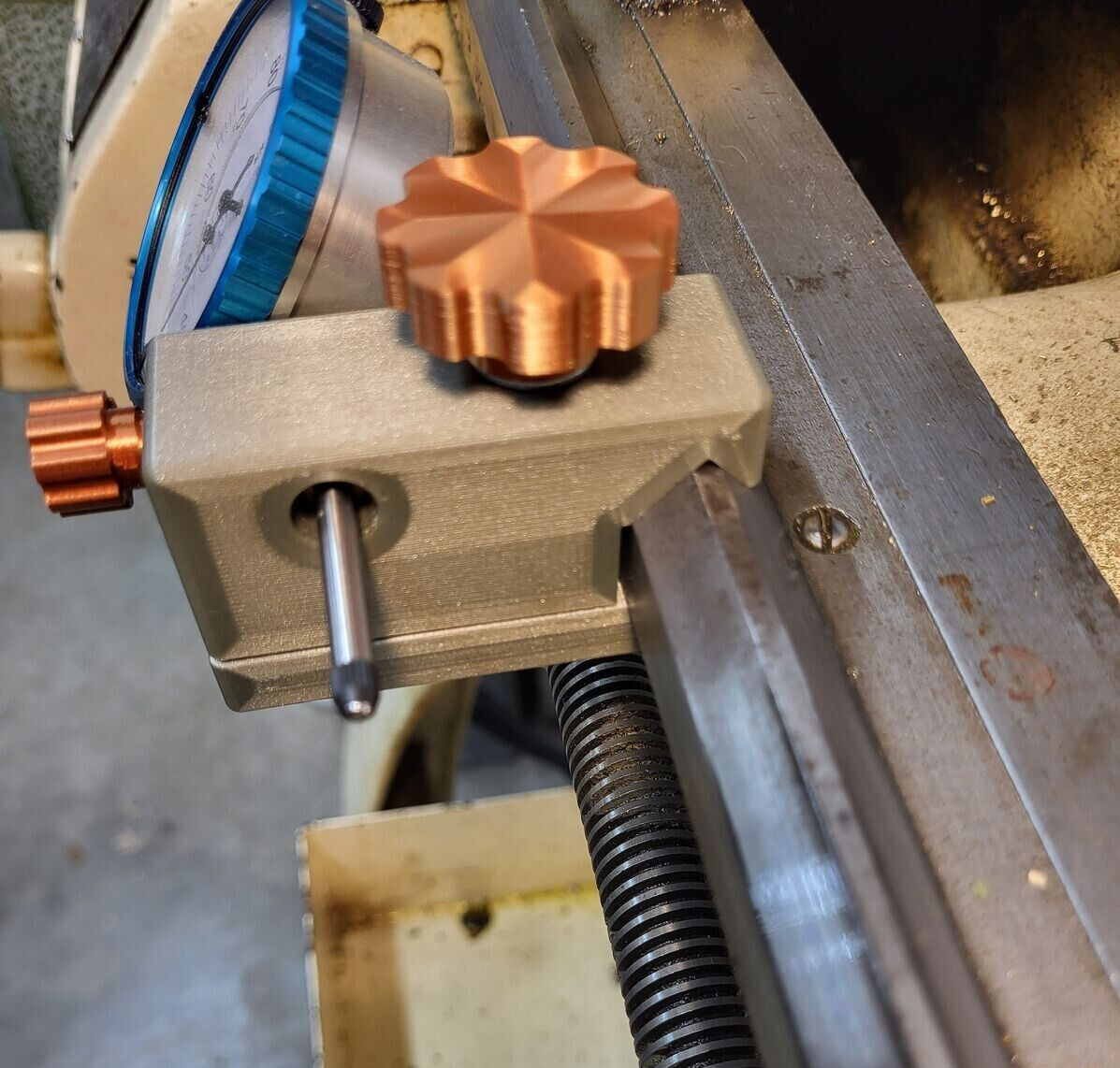 Clausing 100 MK3 12 in. lathe carriage Dial Indicator Holder!(3d Print)