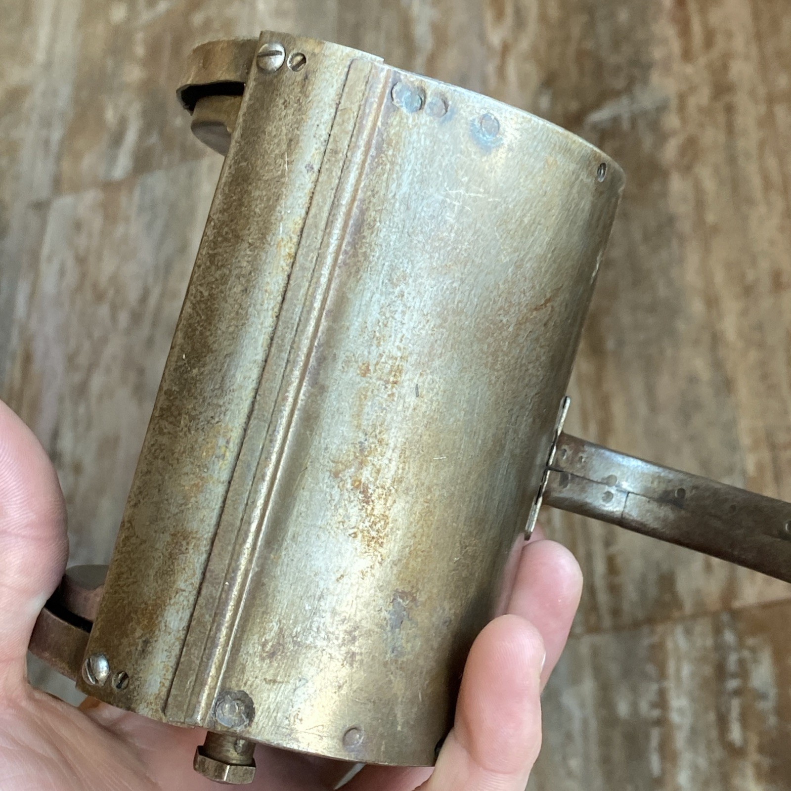Vtg Hand Held Pistol Grip Thumb Close Tin Smith Roll Reel Feeder Dispenser