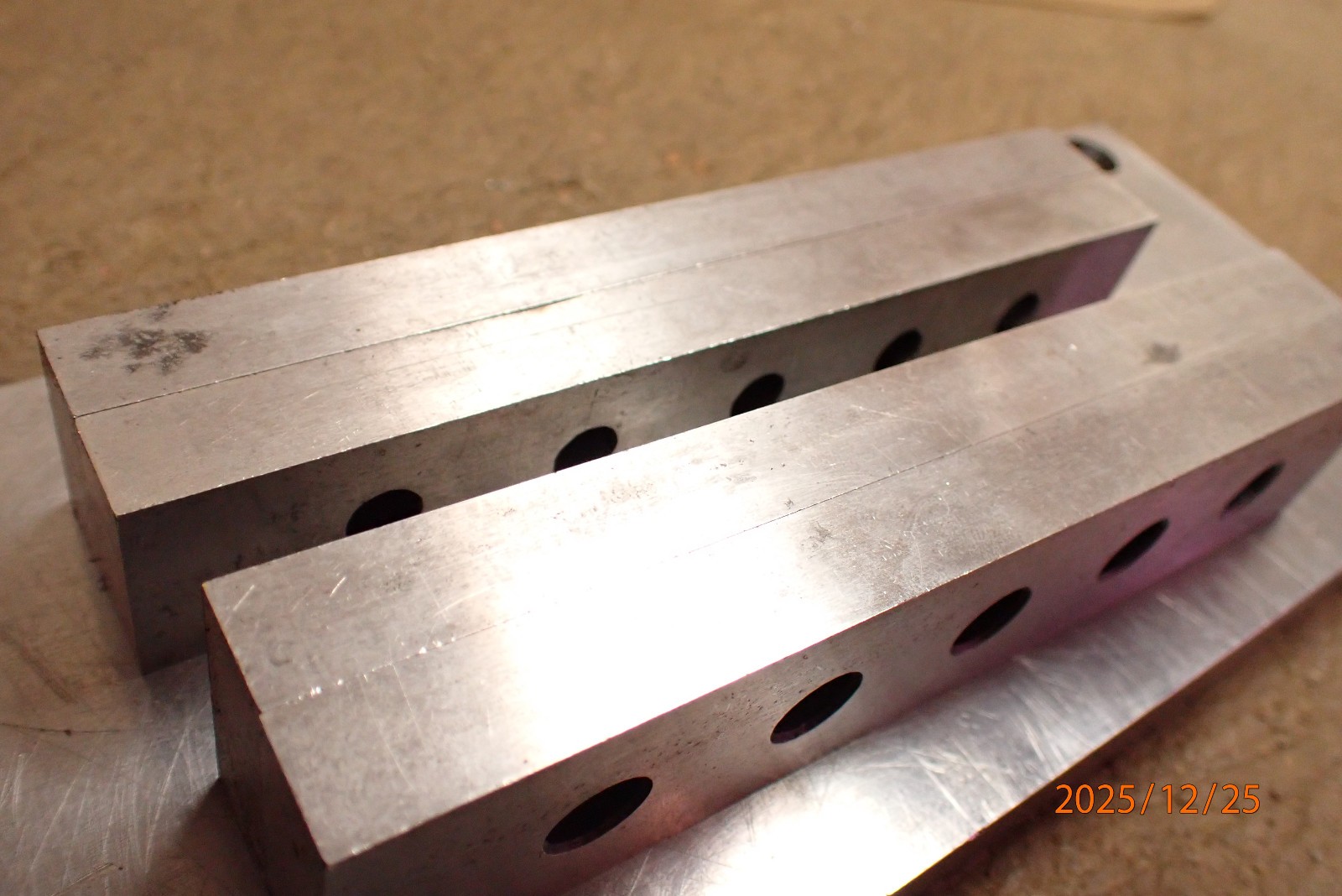 LOT T586D: 2 PAIRS OF MACHINIST PARALLELS JIG FIXTURE SETUP TOOLING