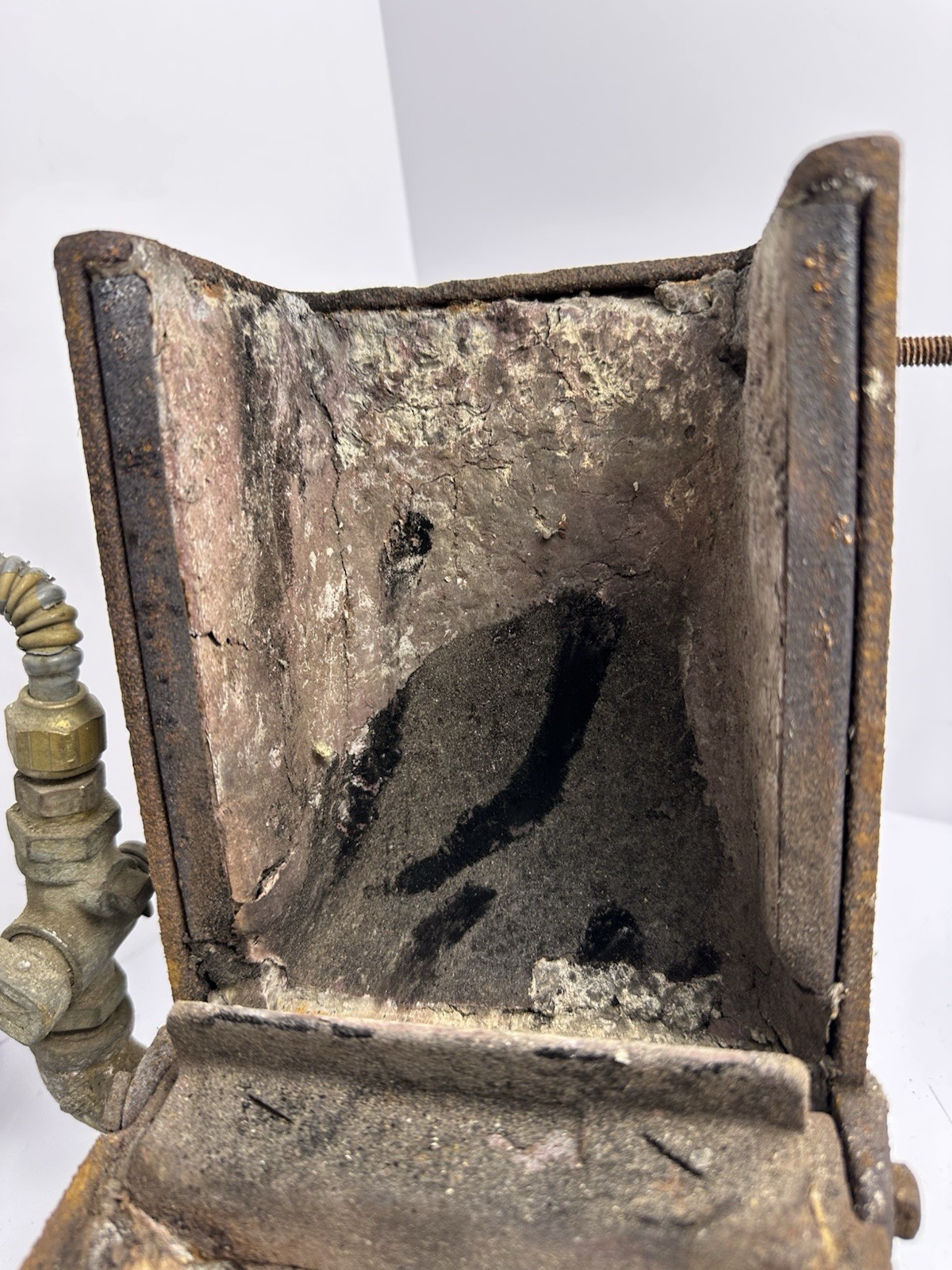 Vintage Johnson No 101 Bench Furnace Cast Iron Gas Forge Blacksmith 1930-1940s