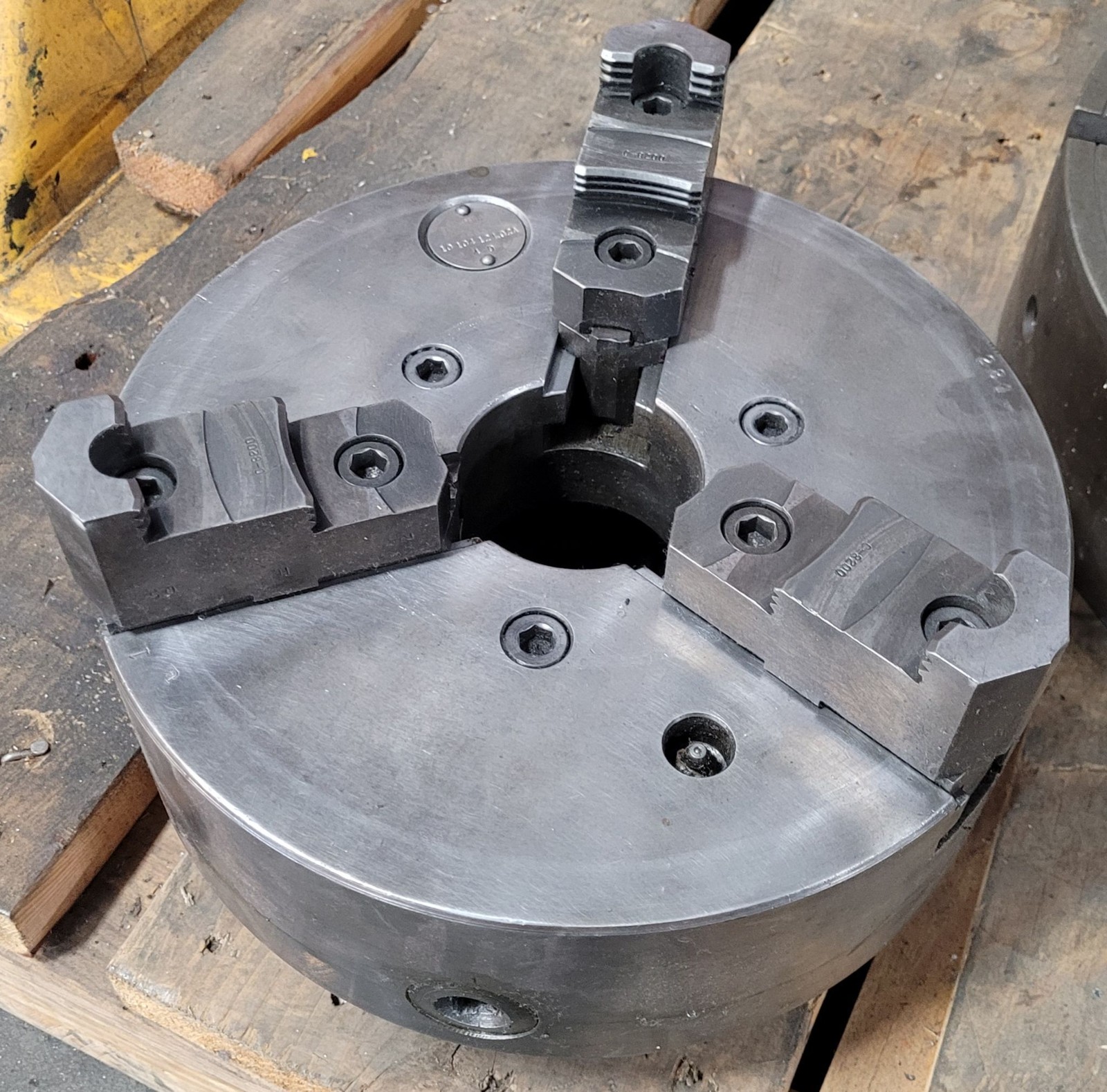Cushman 12″ – 3 Jaw Lathe Chuck