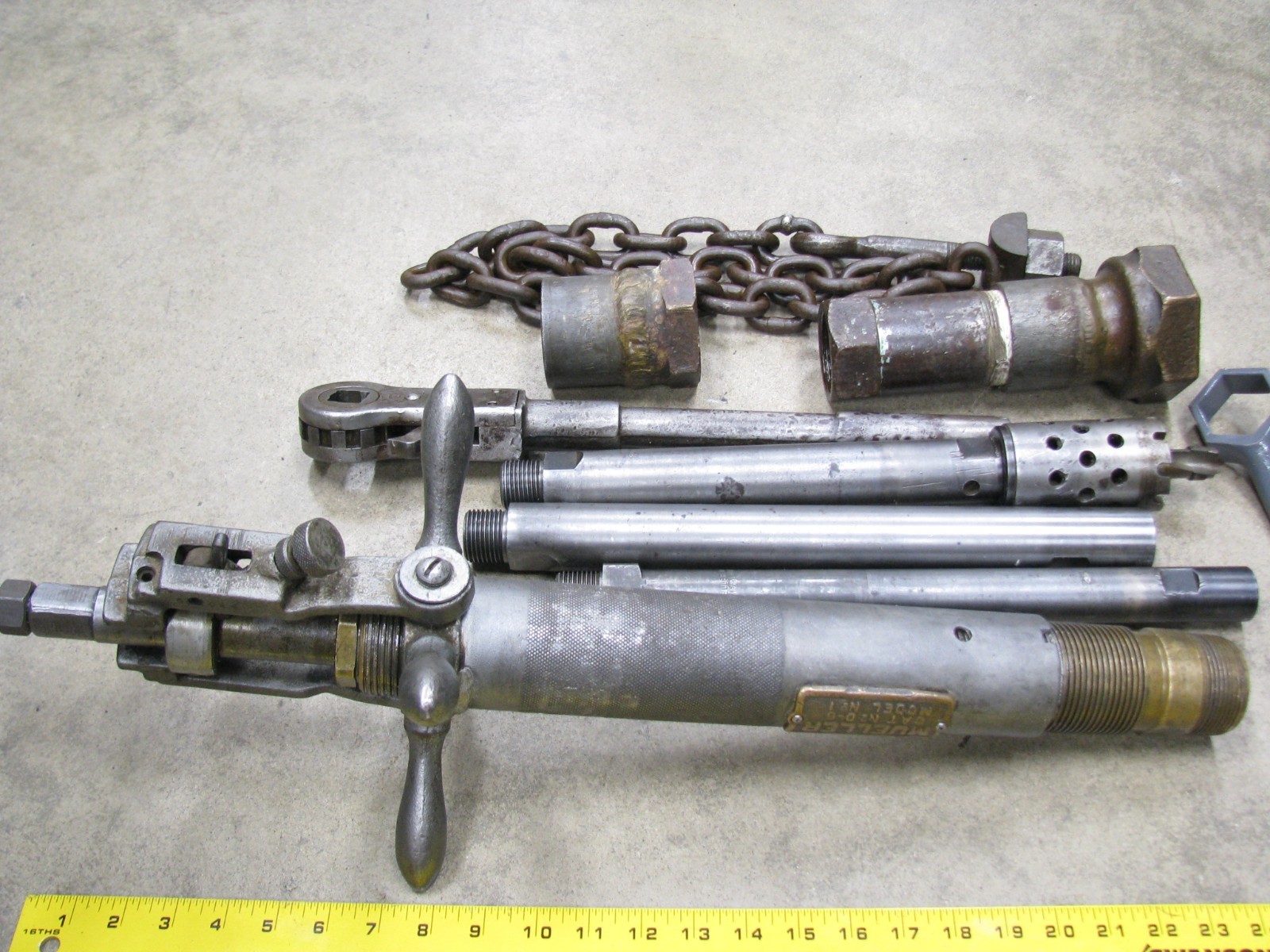 Mueller Drilling Machine D-5 Water Main Tap Tools