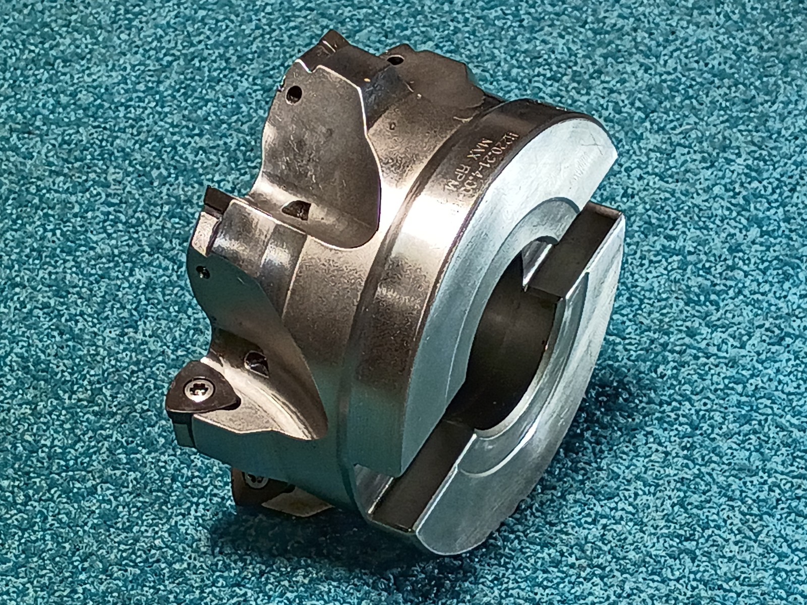 Seco R220.21-4.00-R160.7A 4″ Facemill 7 Pocket W/Inserts 1.5″ Arbor & Allen Bolt