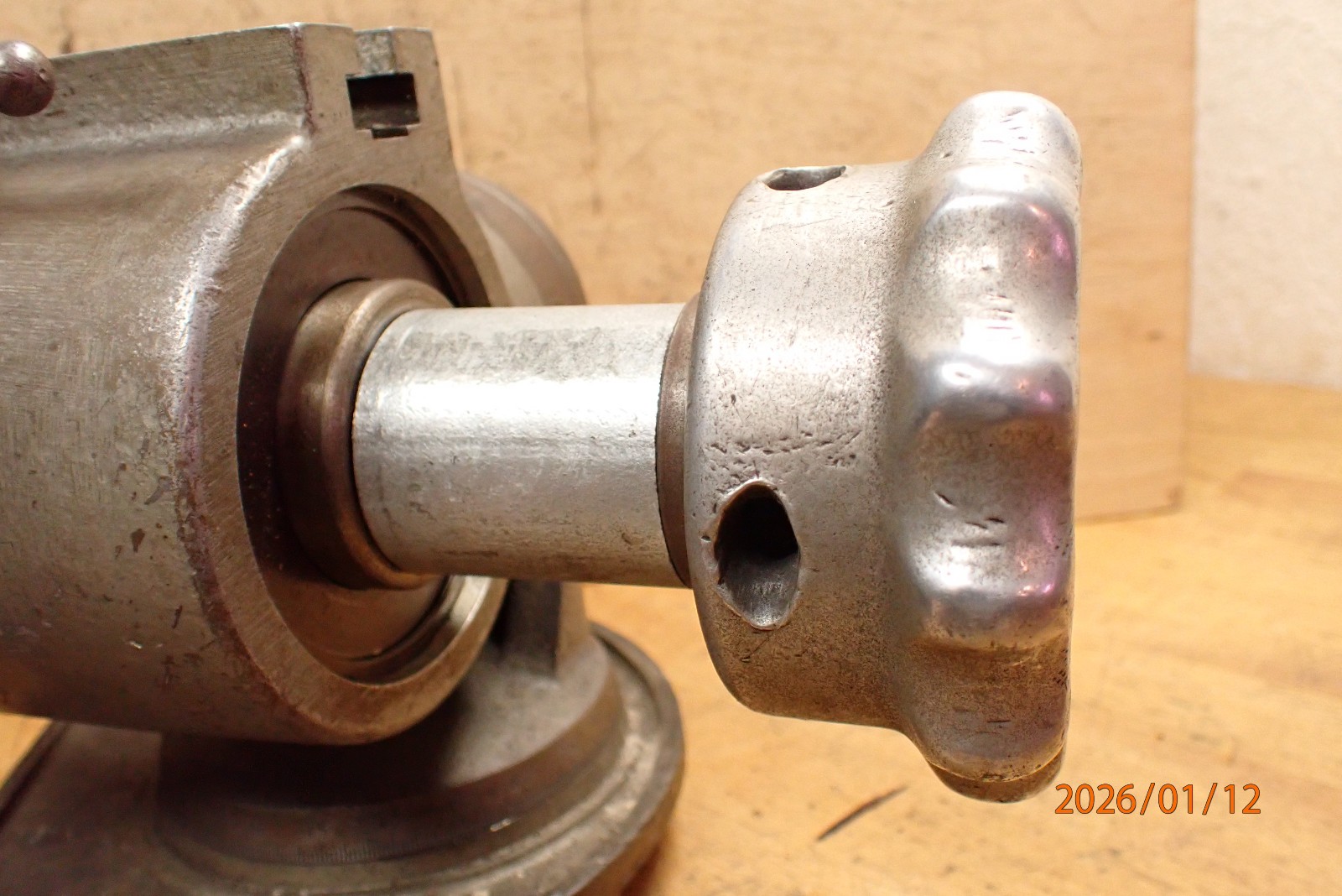 OLDER K.O. LEE B942 5C COLLET SPIN FIXTURE WORK HOLDING FIXTURE W/ SWIVEL BASE