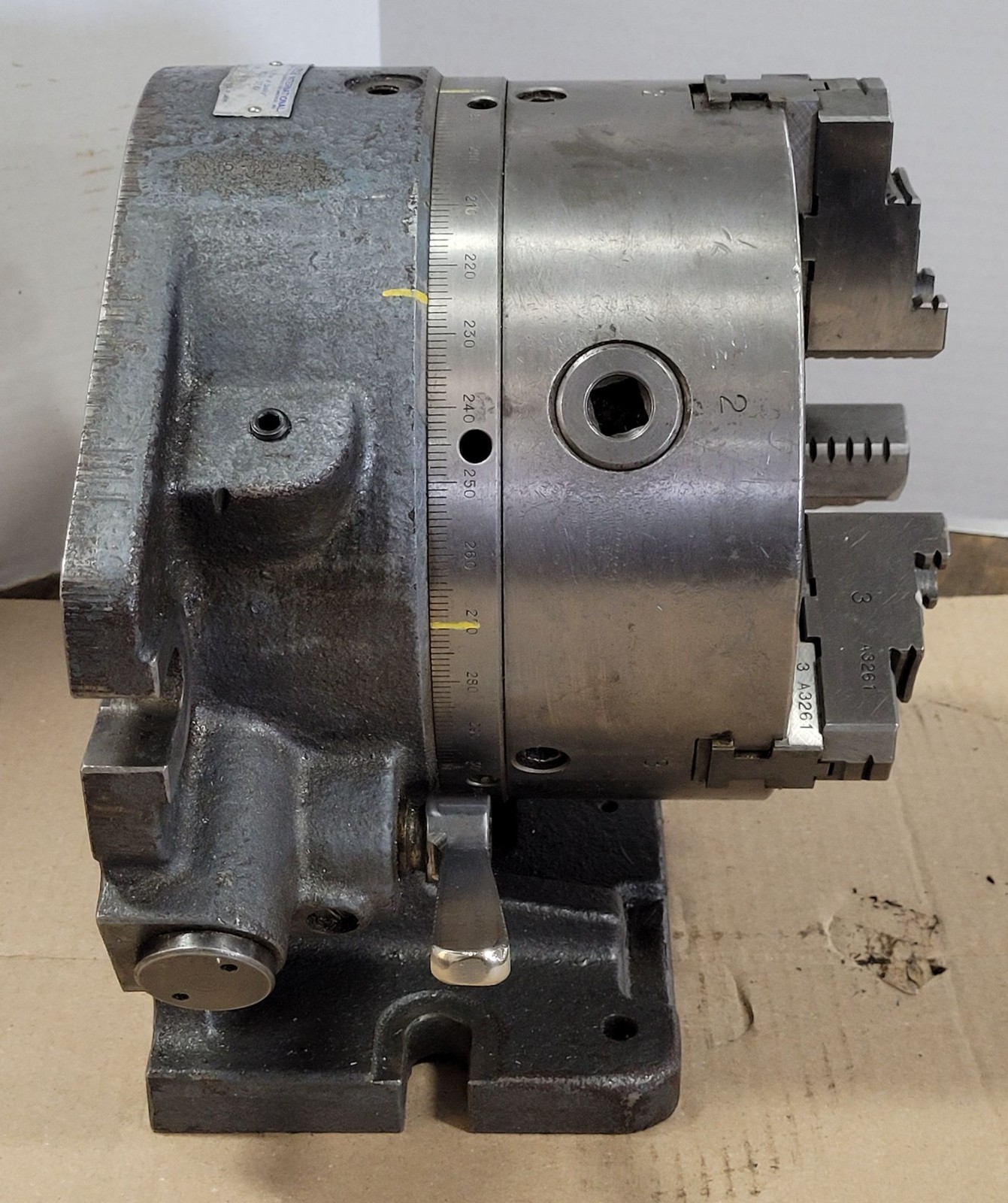 YUASA Model 550-007 Super Spacer w/ 3 Jaw Chuck & Tailstock