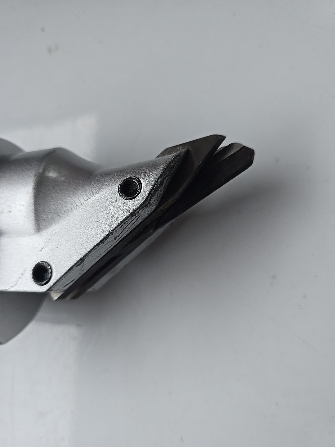 PacTool SS201 120V 50 to 60 Hz 4.8A 18 ga. Electric Snapper Sheet Metal Shear