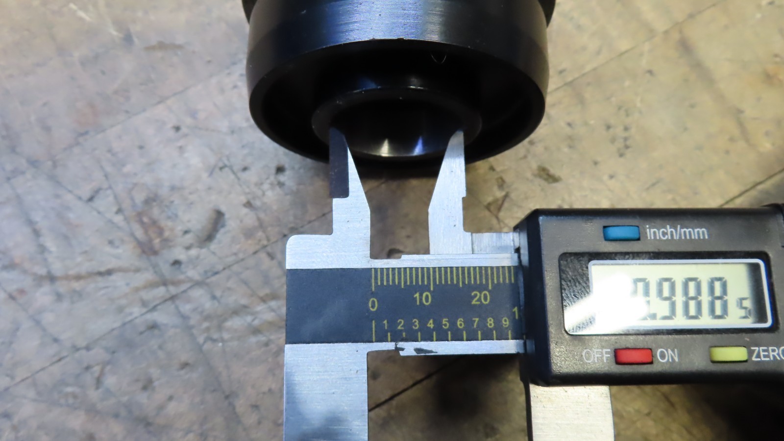 L.H. thread Cutter Grinder Surface grinding wheel arbor 1-1/4 with removal tool