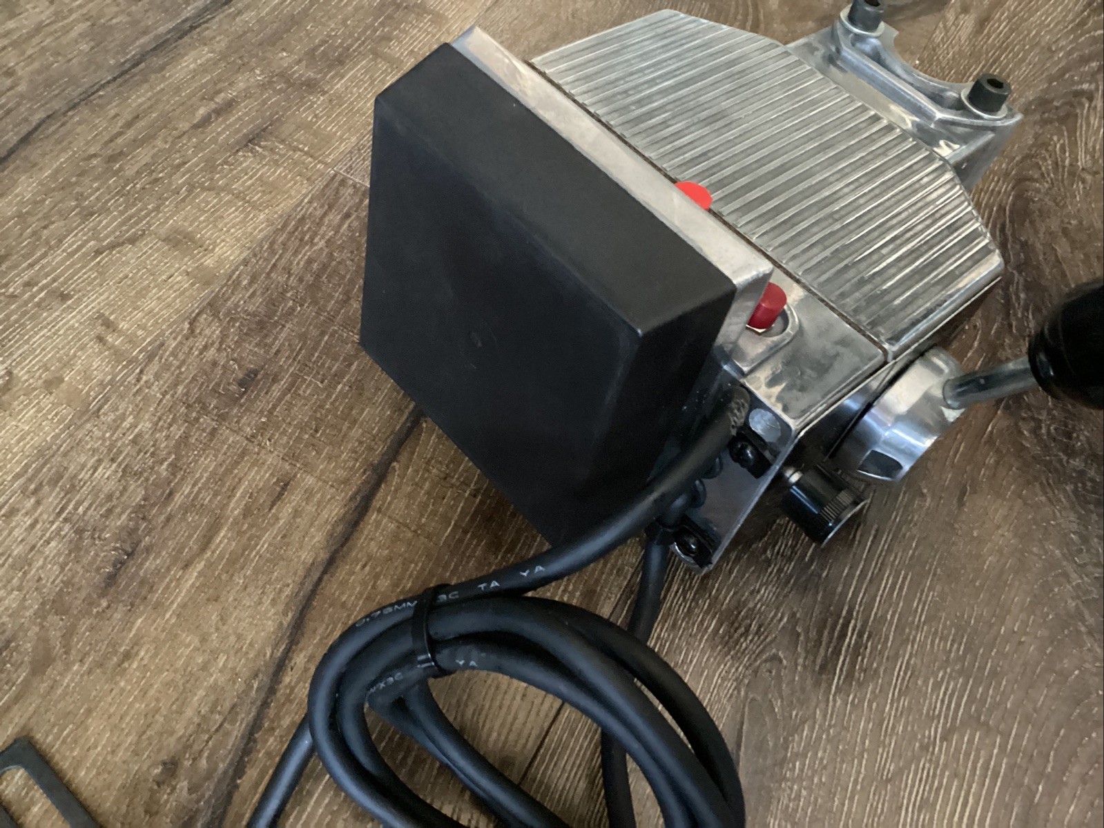 NEW Enco Milling Power Feed Model 205-6204 Variable Speed 100-120V 50/60HZ