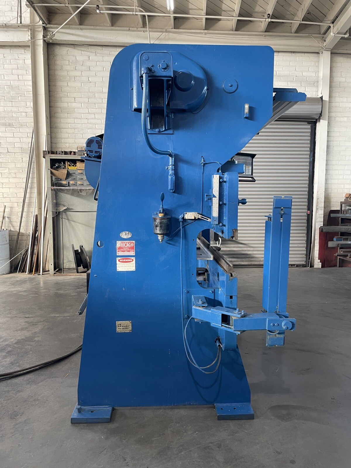 Chicago Dreis & Krump 6′ X 90 Ton Mechanical Press Brake 5 HP w/ Electronic Back