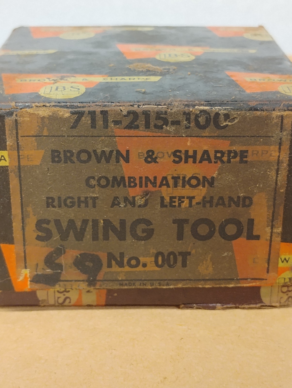 Brown & Sharpe Comb. R&L-Hand Knurl Swing Tool Holder No. 00T 5/8″ Shank