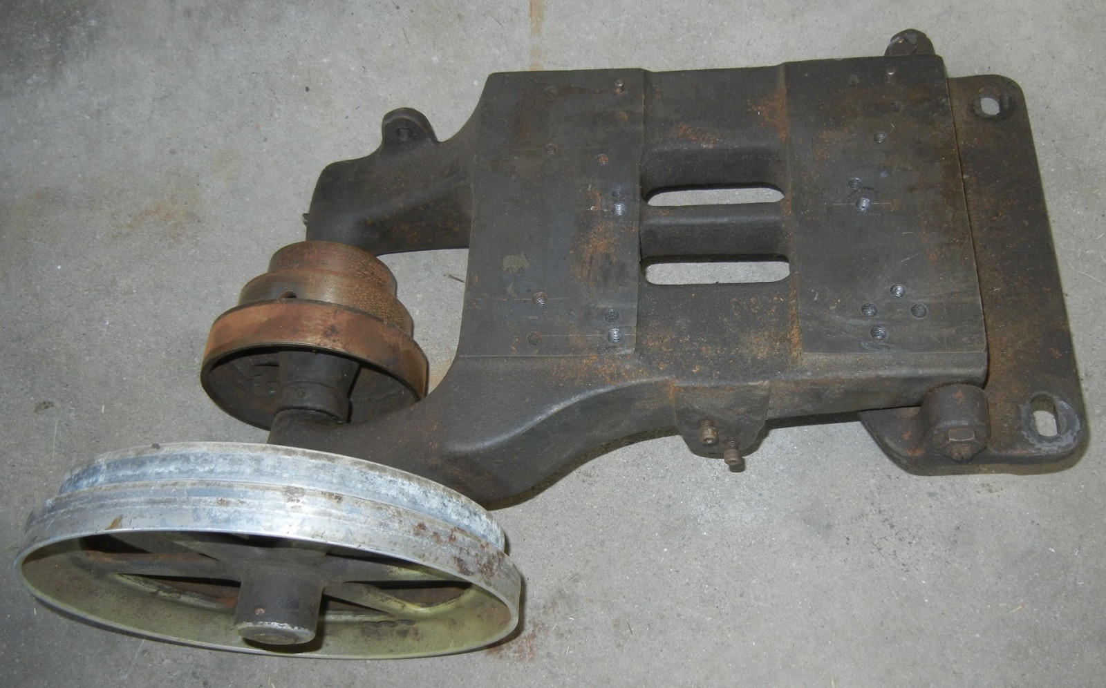 Rear drive brackets and pulleys for South Bend 9″ Lathe Counter shaft