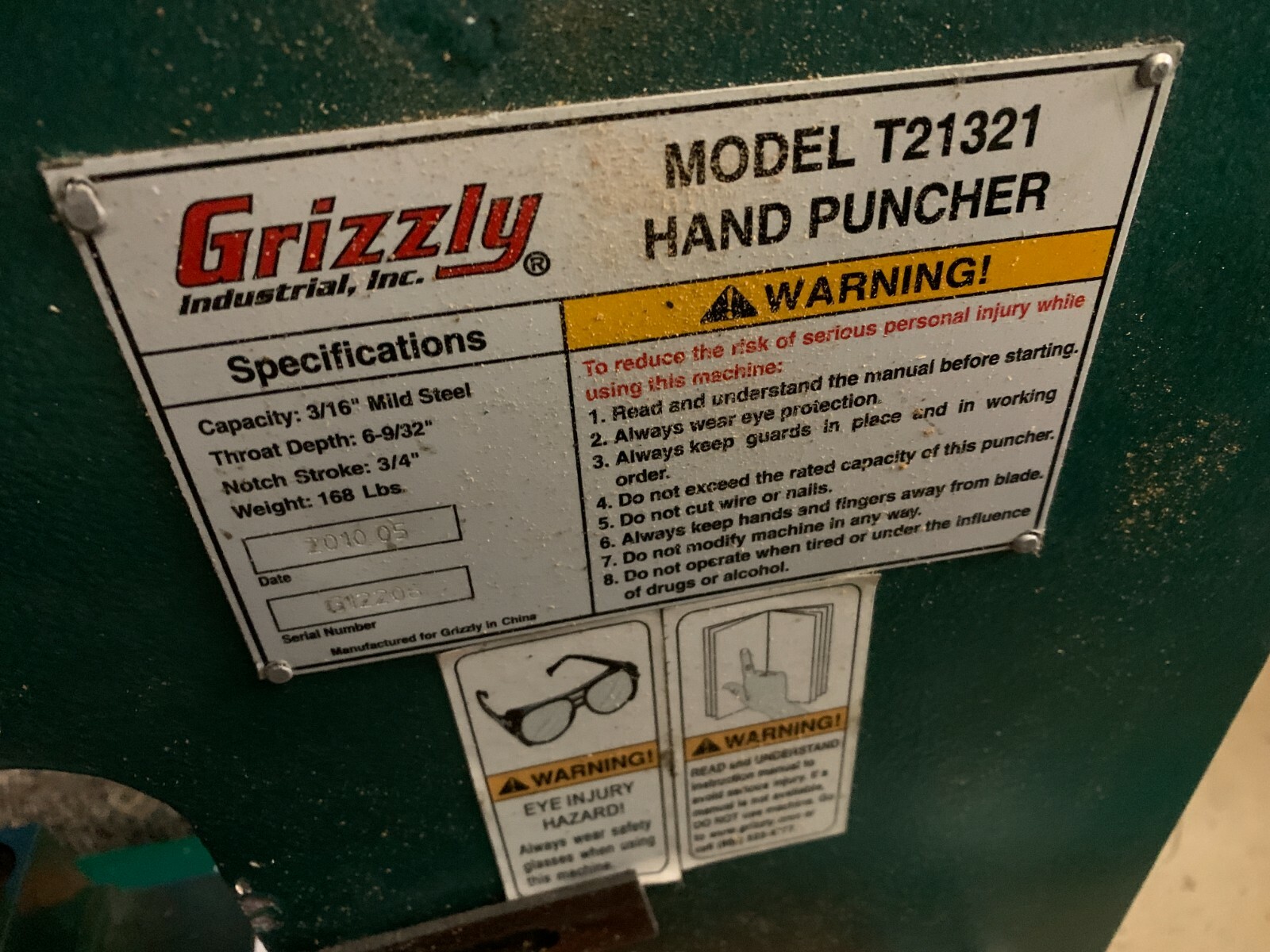 Grizzly T21321 Hand Puncher w/9 Punch/Die Sets – Capacity 3/16″ Mild Steel