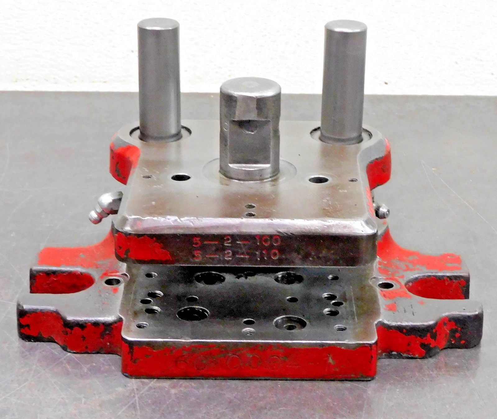 Unbranded Precision Die Set Pneumatic Punch Press 11/16″ post