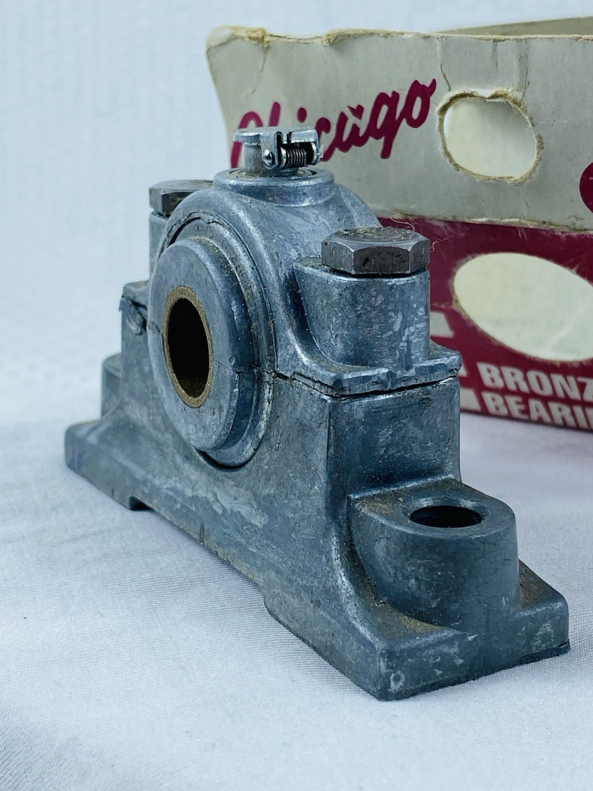 Chicago Die Casting 7-500-5 Pillow Block Bronze Bearing for 1/2″ Shaft Diameter