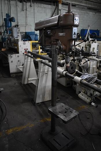 15″ WALKER TURNER “65-100” SINGLE-SPINDLE FLOOR-STANDING DRILL PRESS – #30525