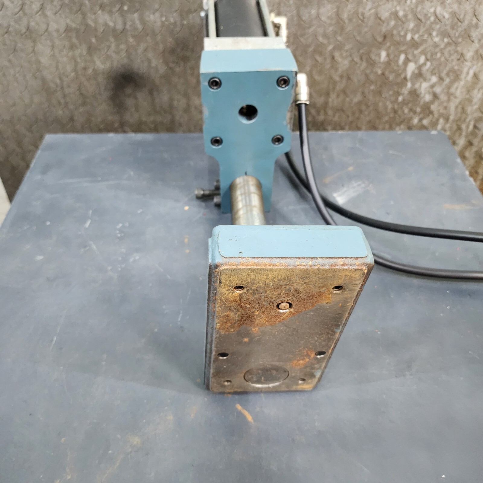 Janesville Tool 1/4 Ton Air Pneumatic Press 2″ stroke adjustable 660lbs Max