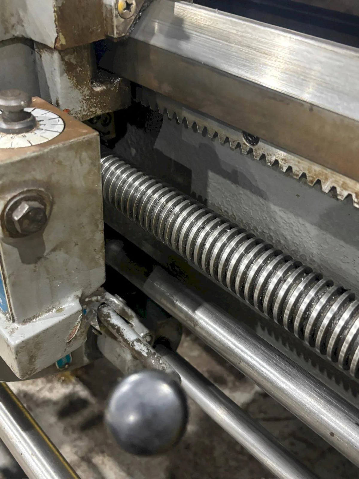 14″ X 40″ JIMT 360X1000 GAP BED GEARED HEAD ENGINE LATHE 1.5″ HOLE: YOBRO #24325