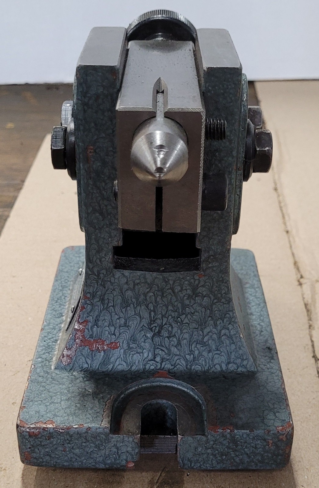 YUASA Model 550-007 Super Spacer w/ 3 Jaw Chuck & Tailstock
