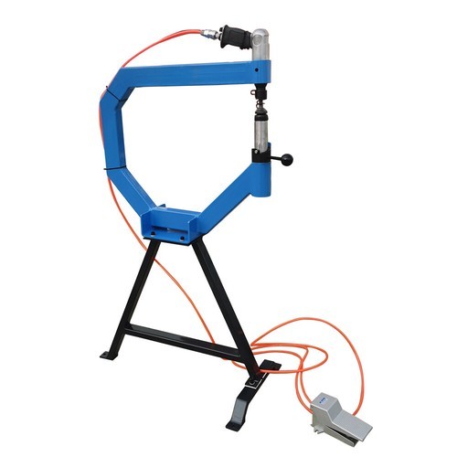 Industrial Pneumatic Planishing Hammer with Stand, Pedal & 1-3″ Anvils