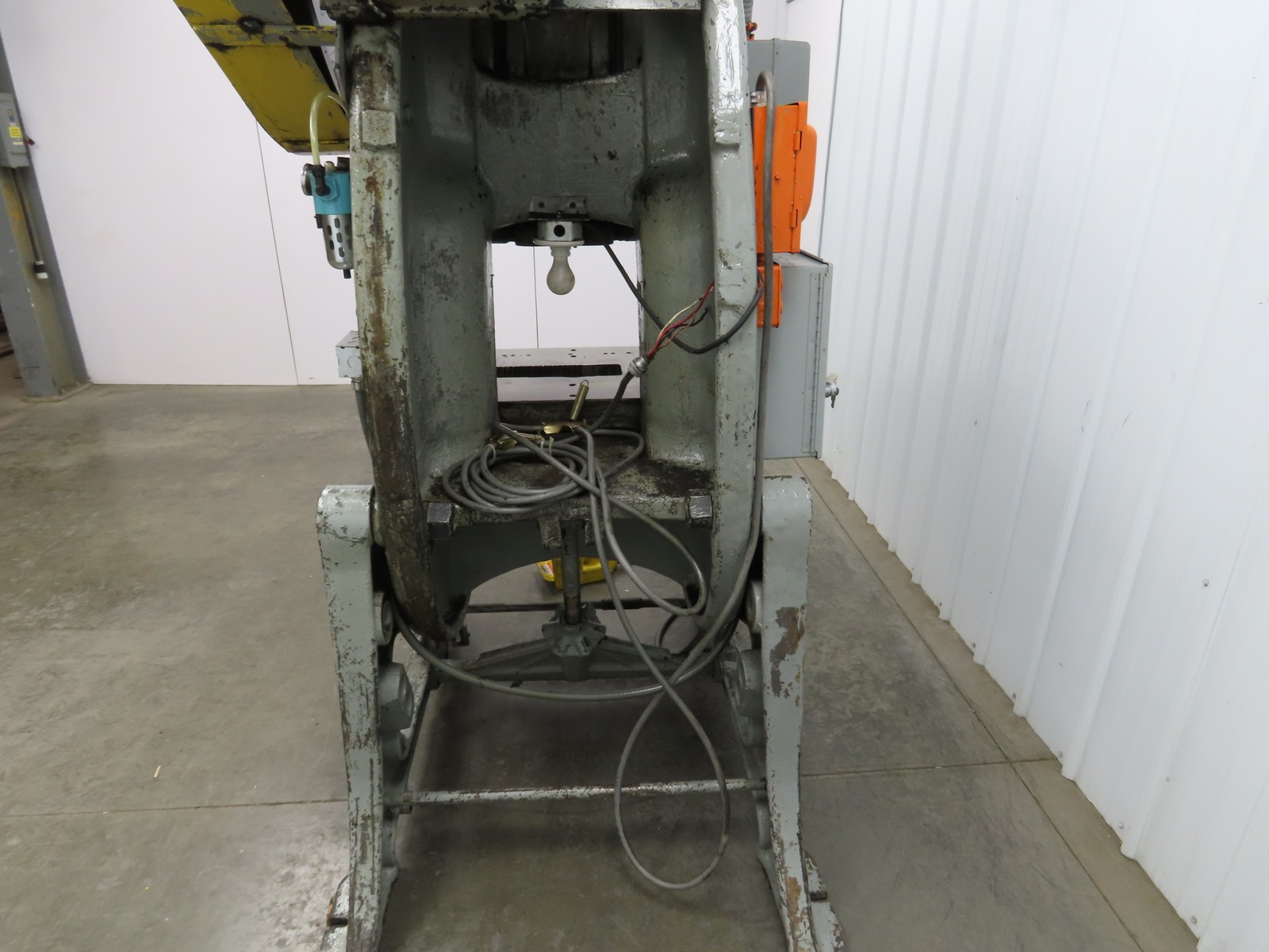 Johnson No 5 Mechanical OBI Punch Press 50 Ton 4″ Stroke 10″ Throat Bad Motor
