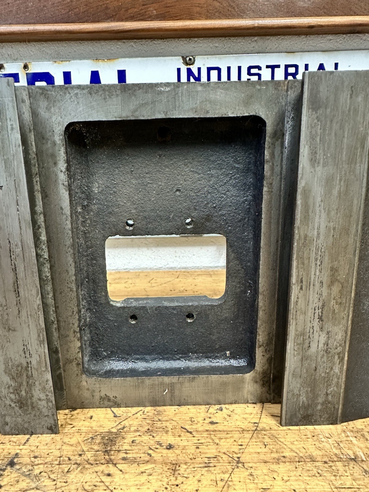 Rockwell 21-100 Milling Machine Cross Feed Casting