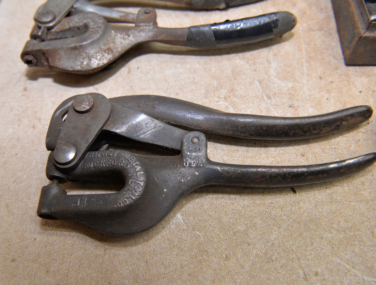 4 metal punch Whitney Parker Kalon portable tinsmith blacksmith bench tool lot