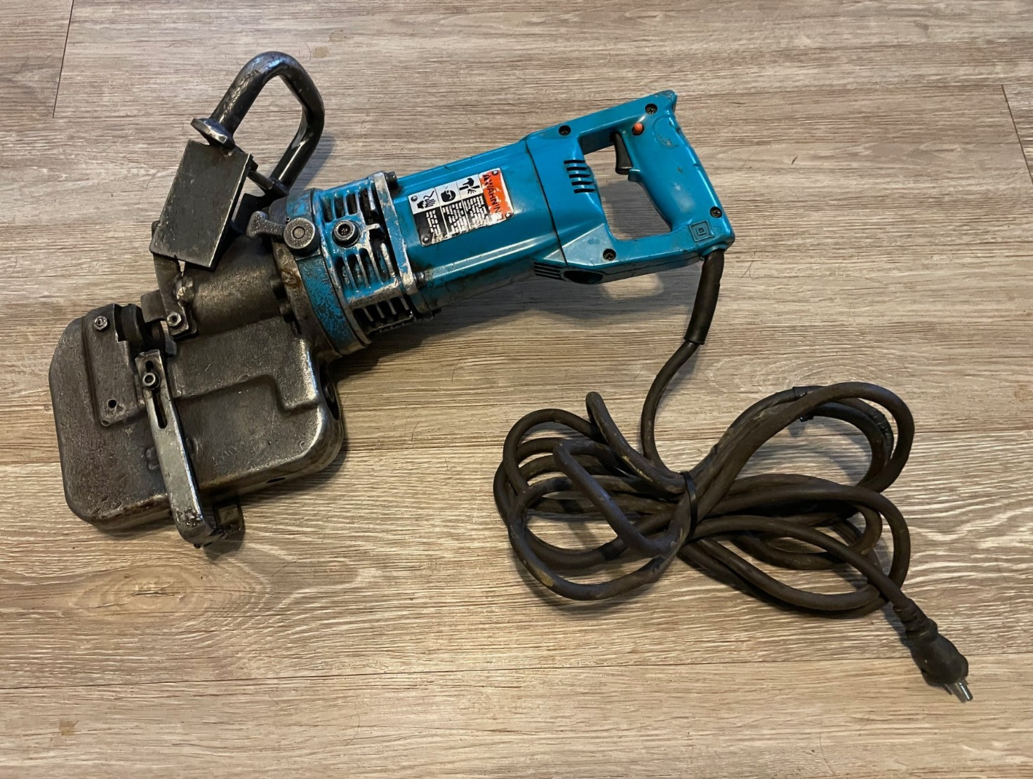 Hougen-Ogura Electro-Hydraulic 115V Metal Hole Puncher Model 75004