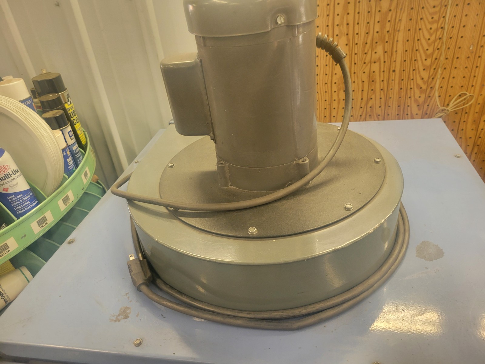 Peterson Machine Tool Co. Large Tumbler with Filtration System and Abrasive