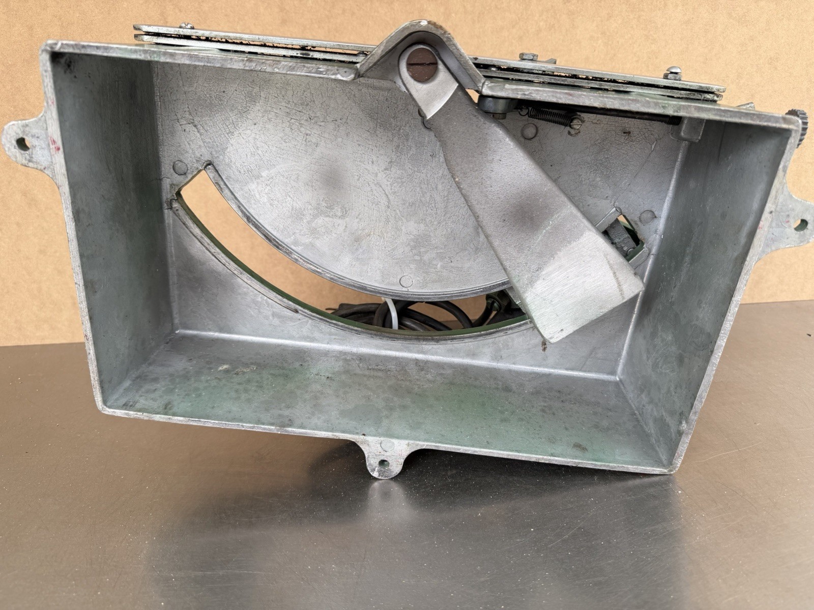 Nielsen model 100-b chain grinder Sharpener #3160