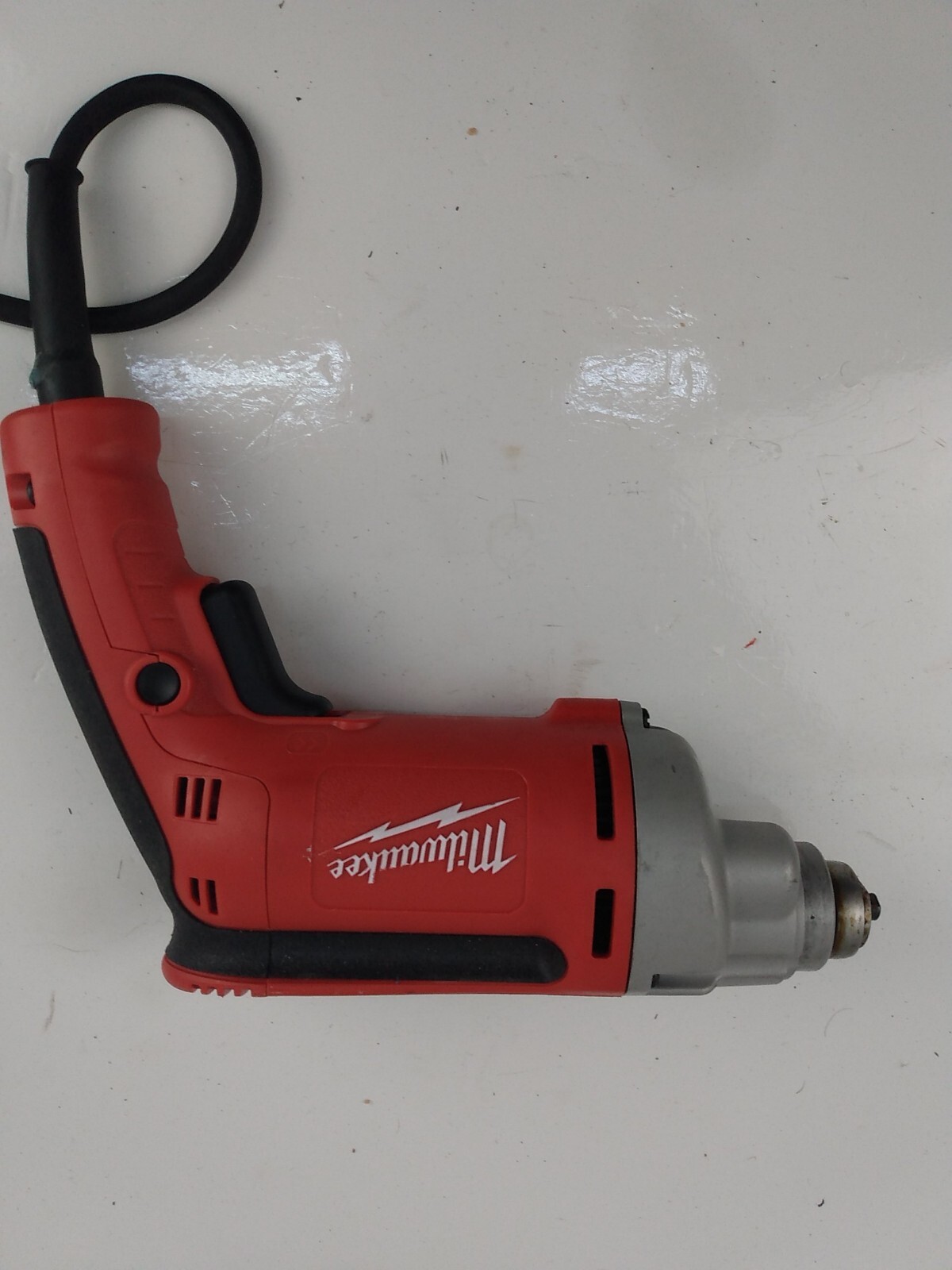 Milwaukee 6852-20 BROKEN Corded 18-Gauge Sheet Metal Shear 6.8 Amp Motor BROKEN