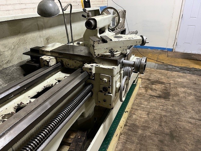 BIRMINGHAM Model DL-2200 22″ x 80″ High Speed Precision Geared Head Engine Lathe