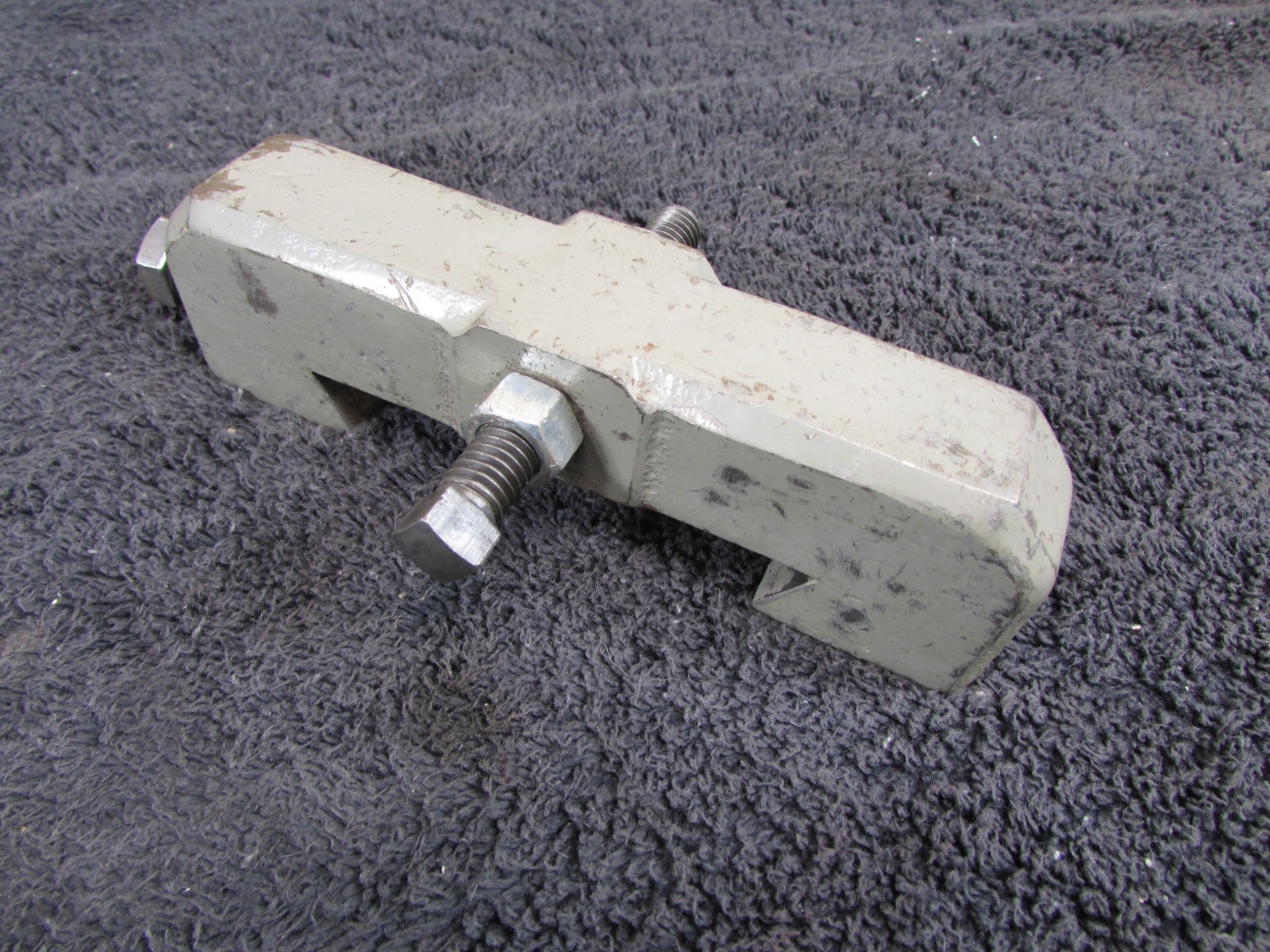 South Bend 16″ Lathe Thread Cutting Stop. One Piece Version. (#7209)
