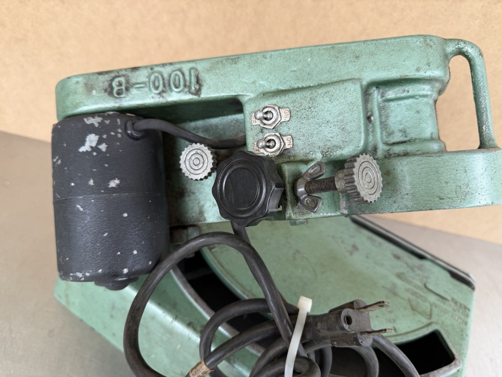 Nielsen model 100-b chain grinder Sharpener #3160