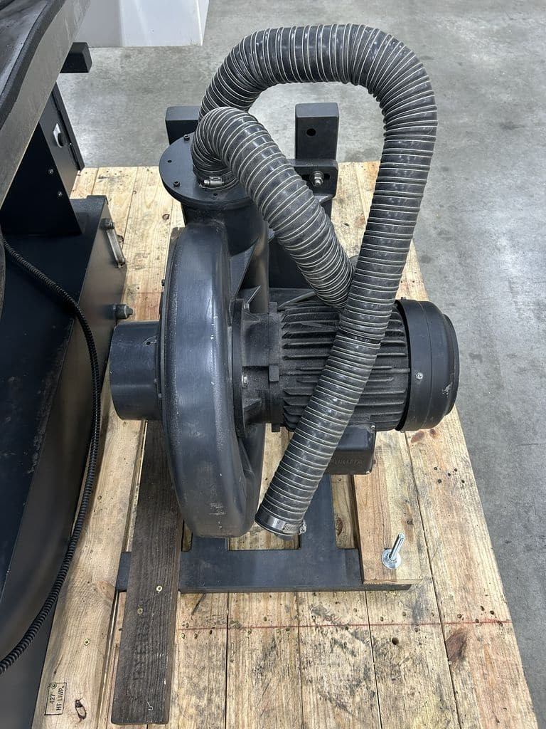 Timesavers LYNX 37MWT-D-60 37″ Wet Wide Belt Finishing / Deburring Machine (2…