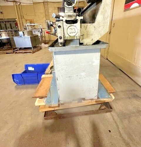 MSC VECTRAX LATHE WITH 3 & 4 JAW CHUNK , 72″L, MAX SPINDLE SPEED 2000 RPM, 3HP