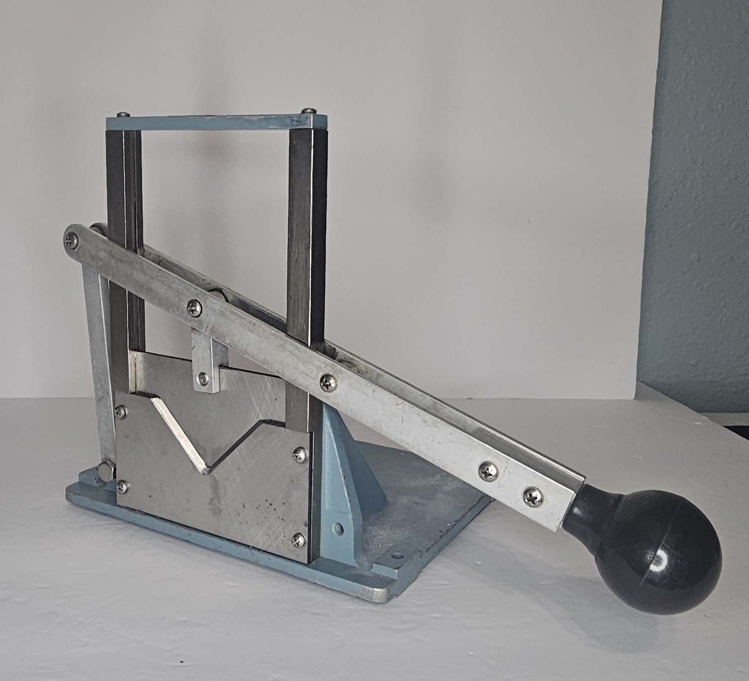 Vintage Manual Guillotine Shear Cutter Bench Top Metal Plastic Leather