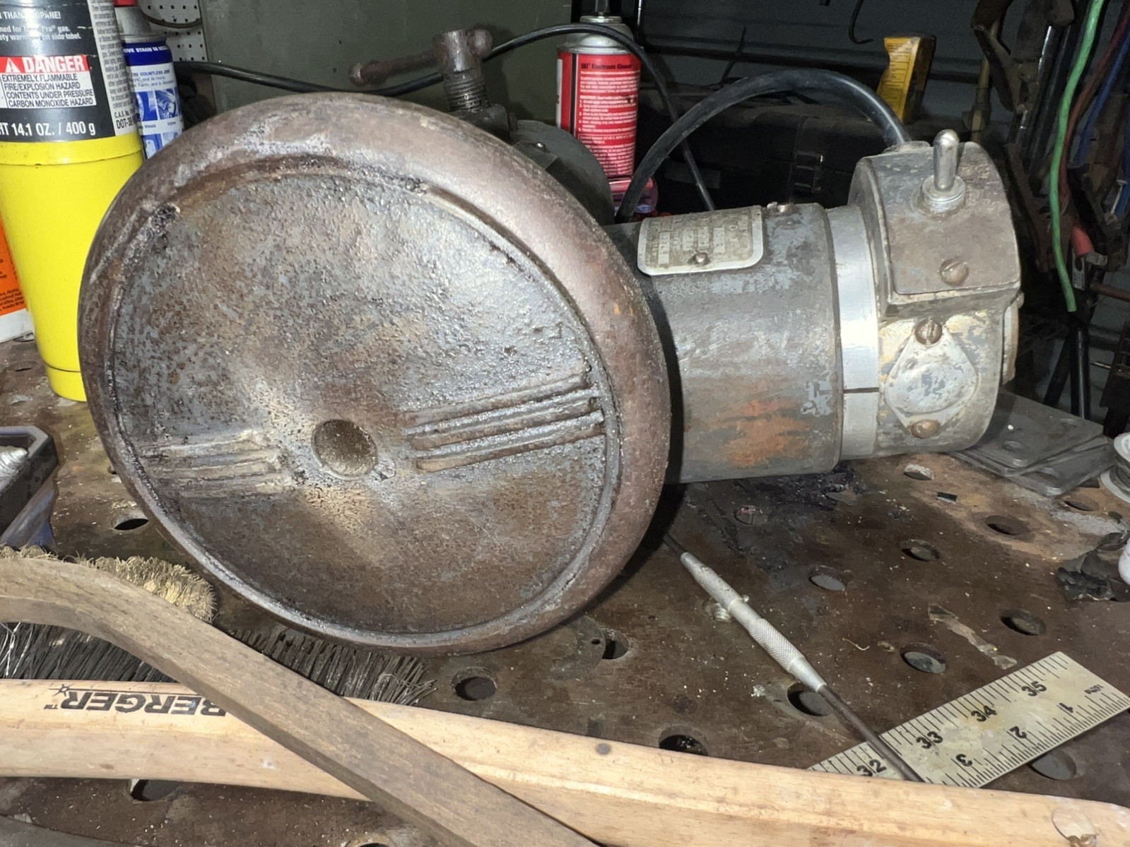 KO Lee B743 Motorized Workhead for tool cutter / grinder slow speed WORKING