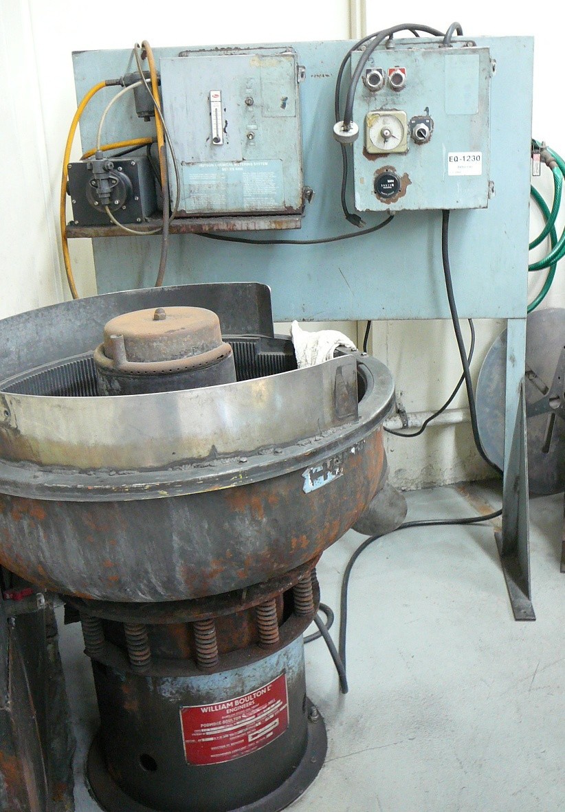 Bolton FM 3 Vibratory Finishing Machine Deburr Polish w/ Control Box