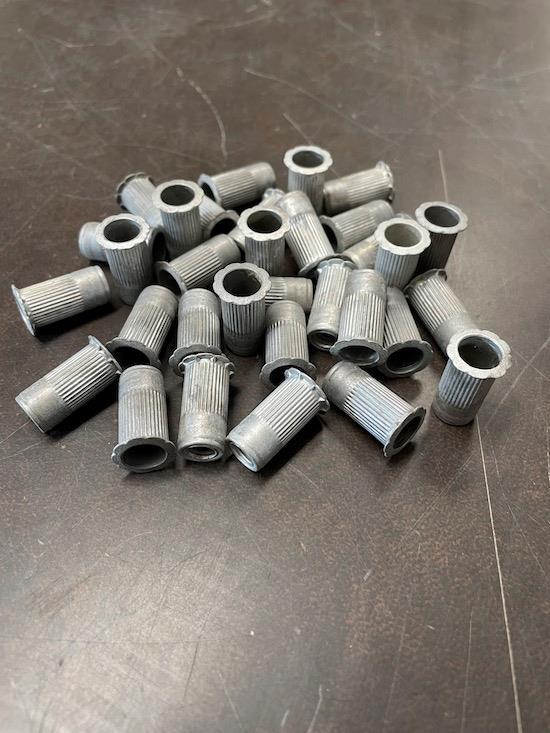 LOT OF 30 AVK, AVK2000-420 1/4 X 20 THREAD 3/4″ LONG STEEL INSERT
