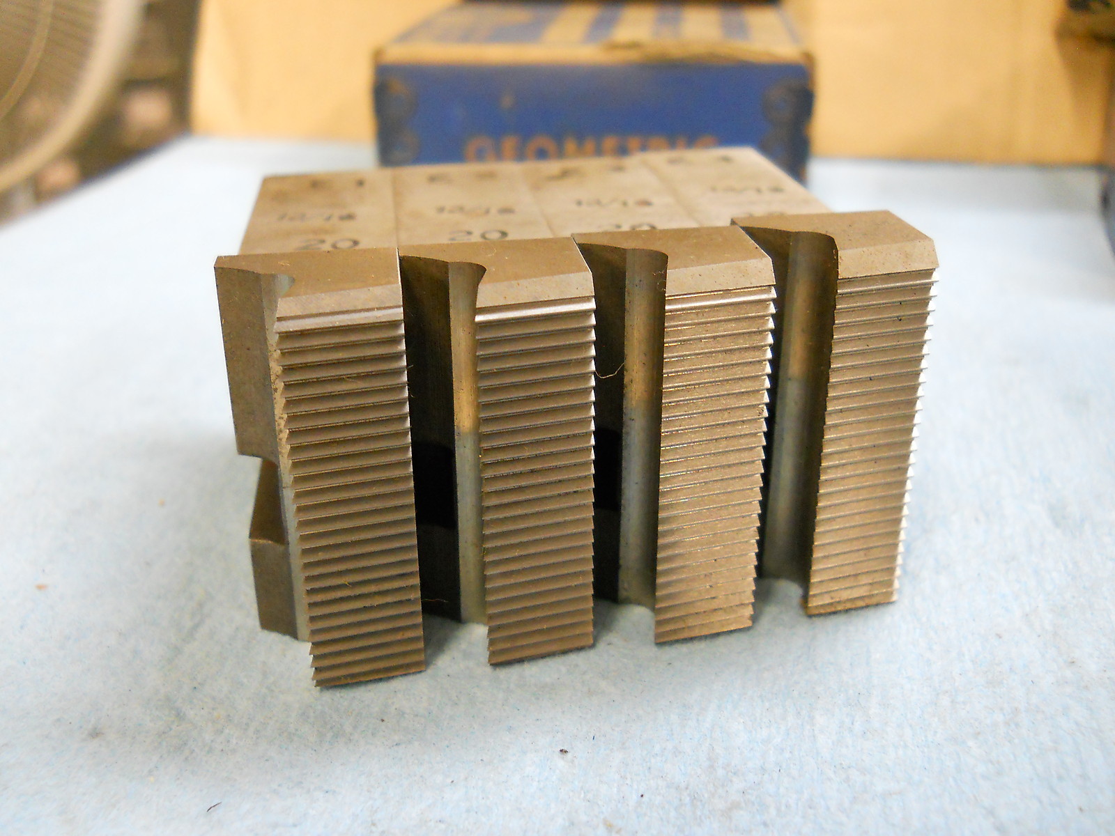NEW SET GEOMETRIC CHASERS GRD 1-1/4″ D 13/16-20 45 DEG X 15 DEG HOOK *269