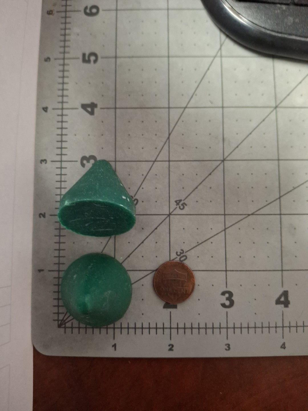 1 1/4 X 1 1/4 GREEN PLASTIC CONE TUMBLING VIBRATORY MEDIA 25 lbs. VIBER FINISH