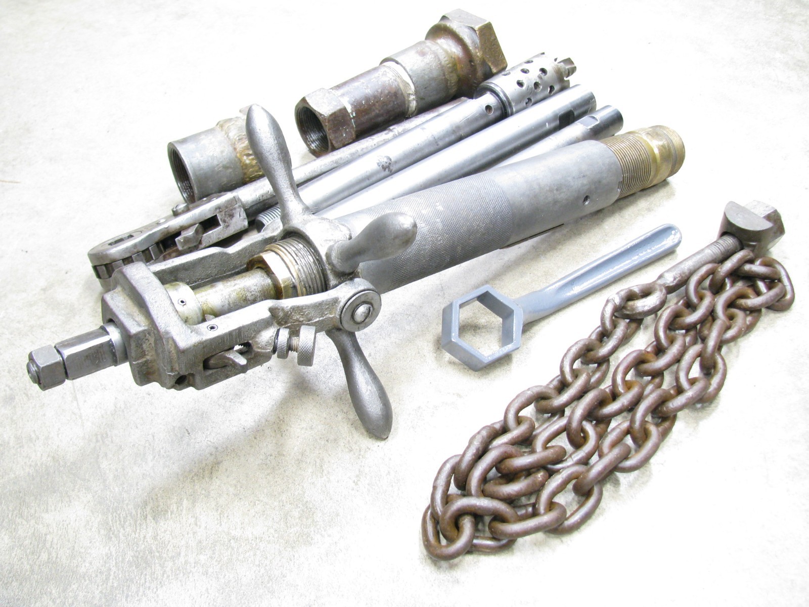 Mueller Drilling Machine D-5 Water Main Tap Tools