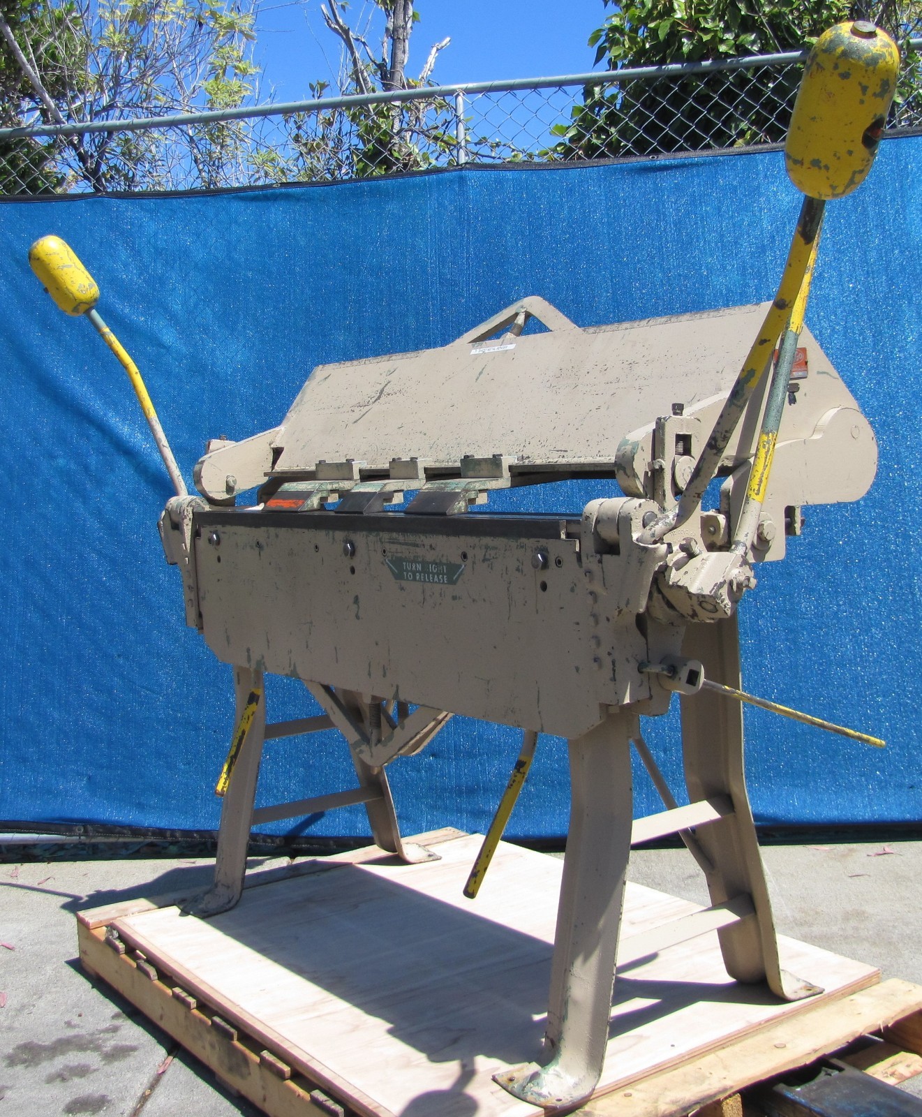 Chicago W31 48″ Box & Pan Finger Brake Sheet Metal Bender 14 Gauge Metalworking