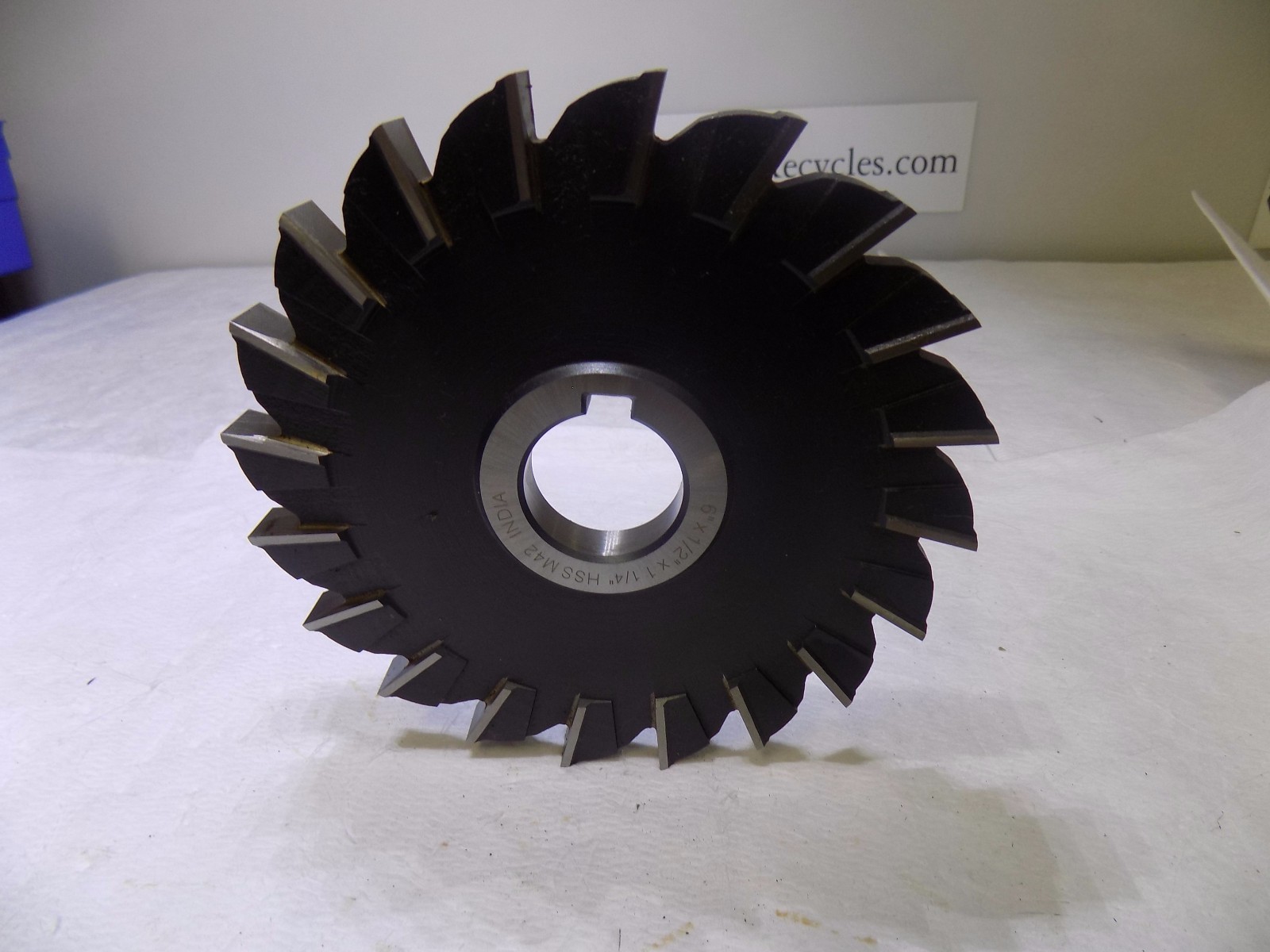 Interstate 6″ Diam x 1/2″ FW Staggered Tooth Side Milling Cutter 03036324