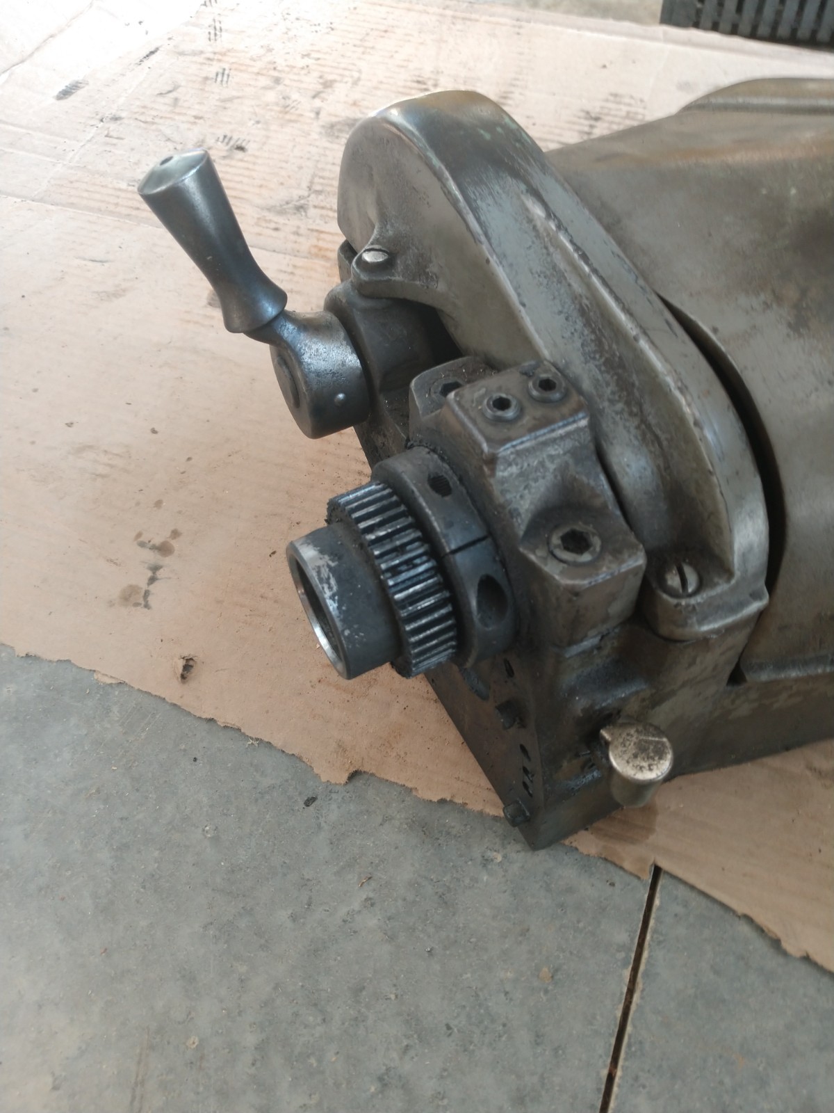 SOUTH BEND HEAVY 10 10L LATHE HEAD STOCK