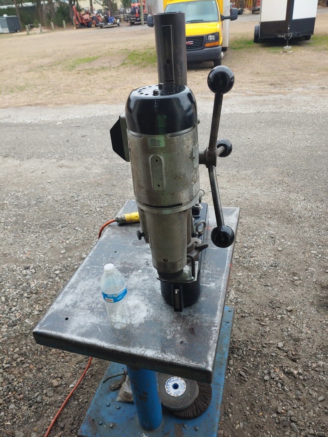 Black & Decker Two Speed Magnetic Drill Press 1554, Type 1, 1-1/4″ 250-500rpm